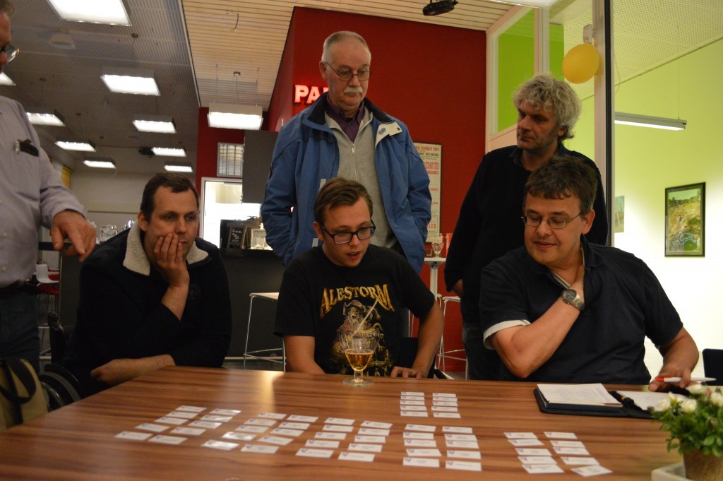 En daar liggen ze allemaal: dertig partijen voor de eerste bekerronde.